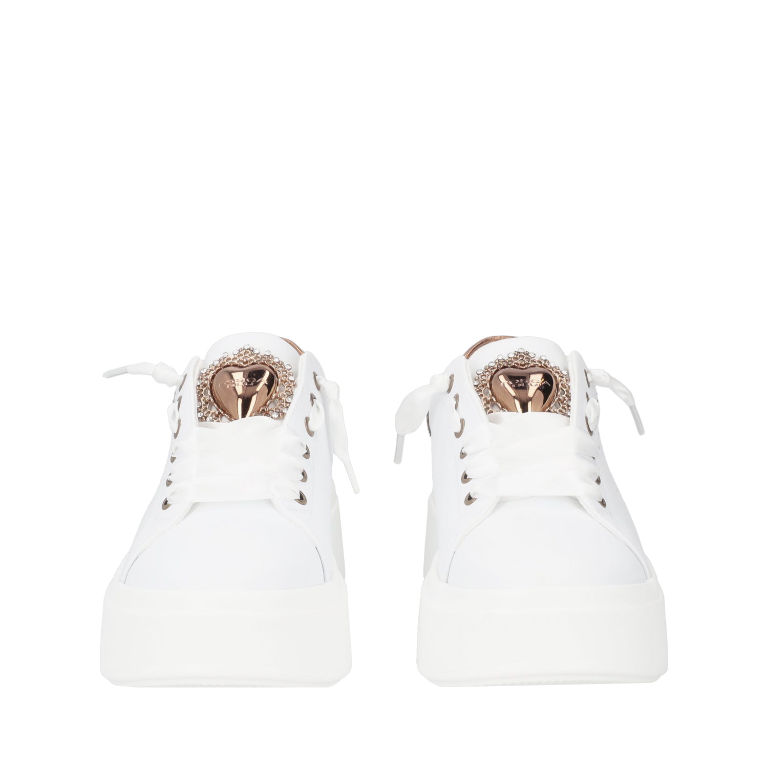 WHITE LILY SNEAKER IN LEATHER WITH APPLIED HEART