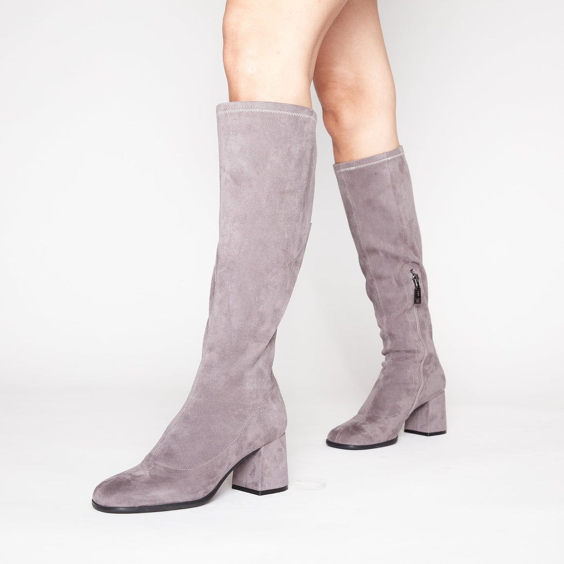 DARK GREY GENEVA BOOT WITH HEEL