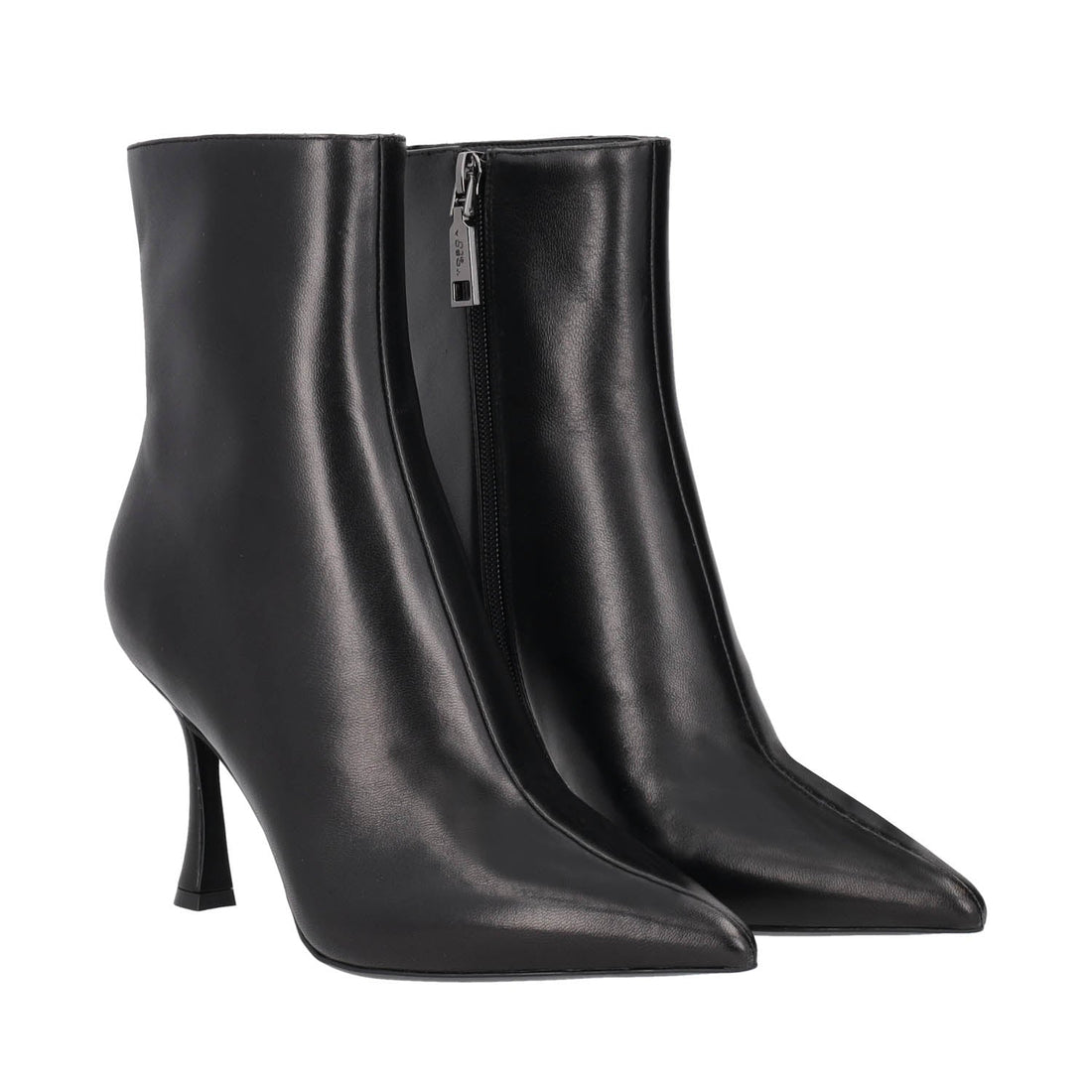 BLACK ICY LEATHER ANKLE BOOT