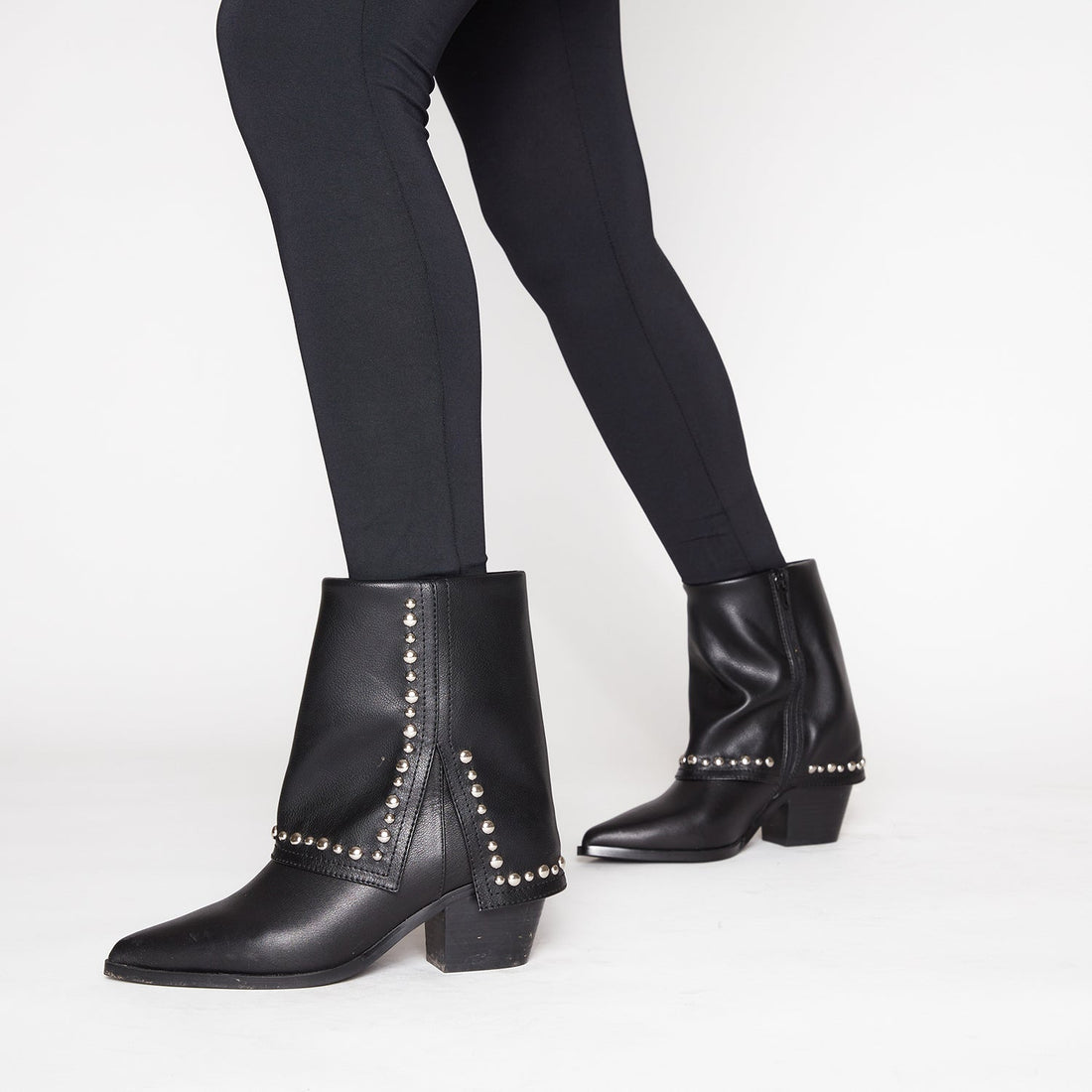 BLACK NEVADO ANKLE BOOT WITH STUDS