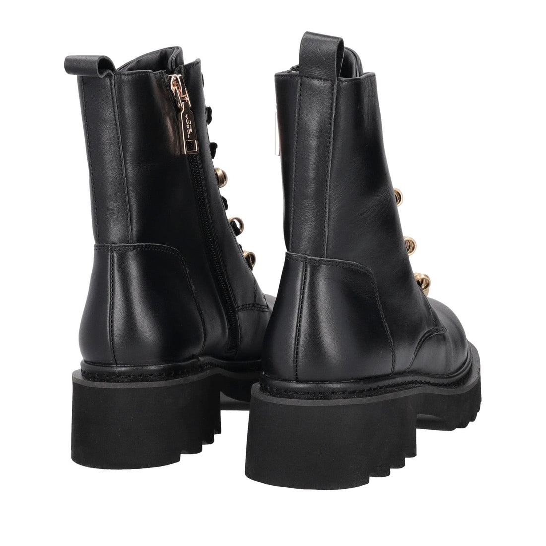 BLACK SHASTA LEATHER ANKLE BOOT WITH GOLDEN ACCESSORY