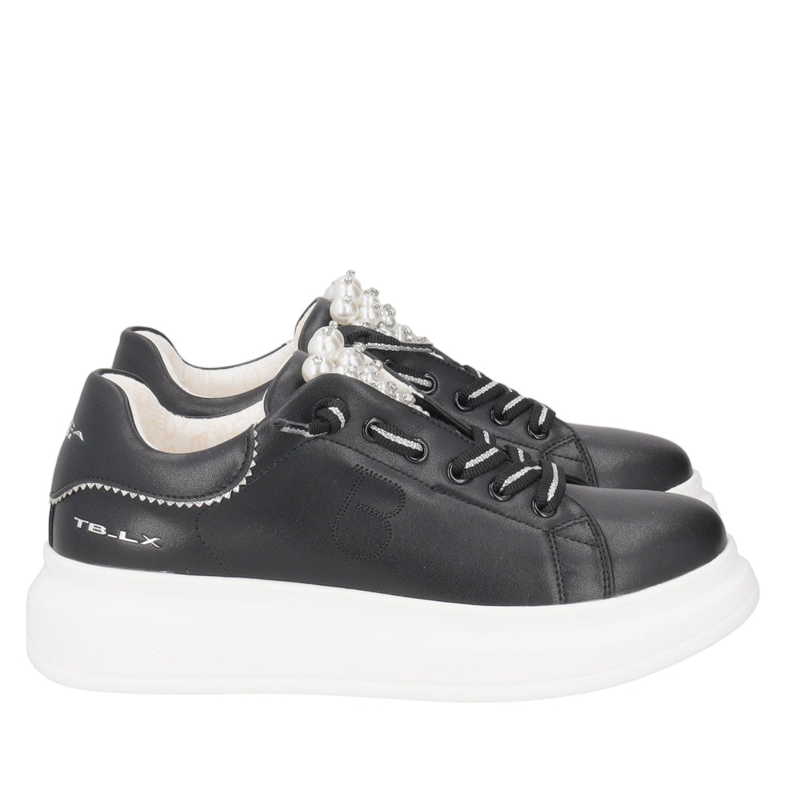 BLACK BELLATRIX PEARL SNEAKER