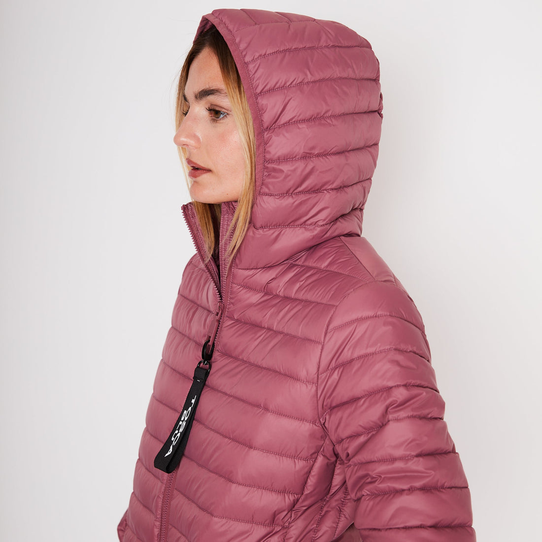 MALLOW LIGHTWEIGHT DOWN JACKET