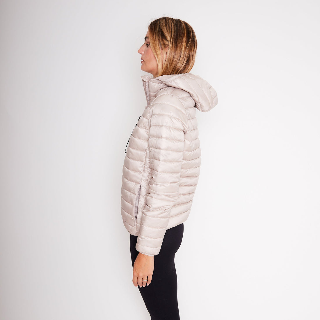 CHAMPAGNE LIGHTWEIGHT DOWN JACKET