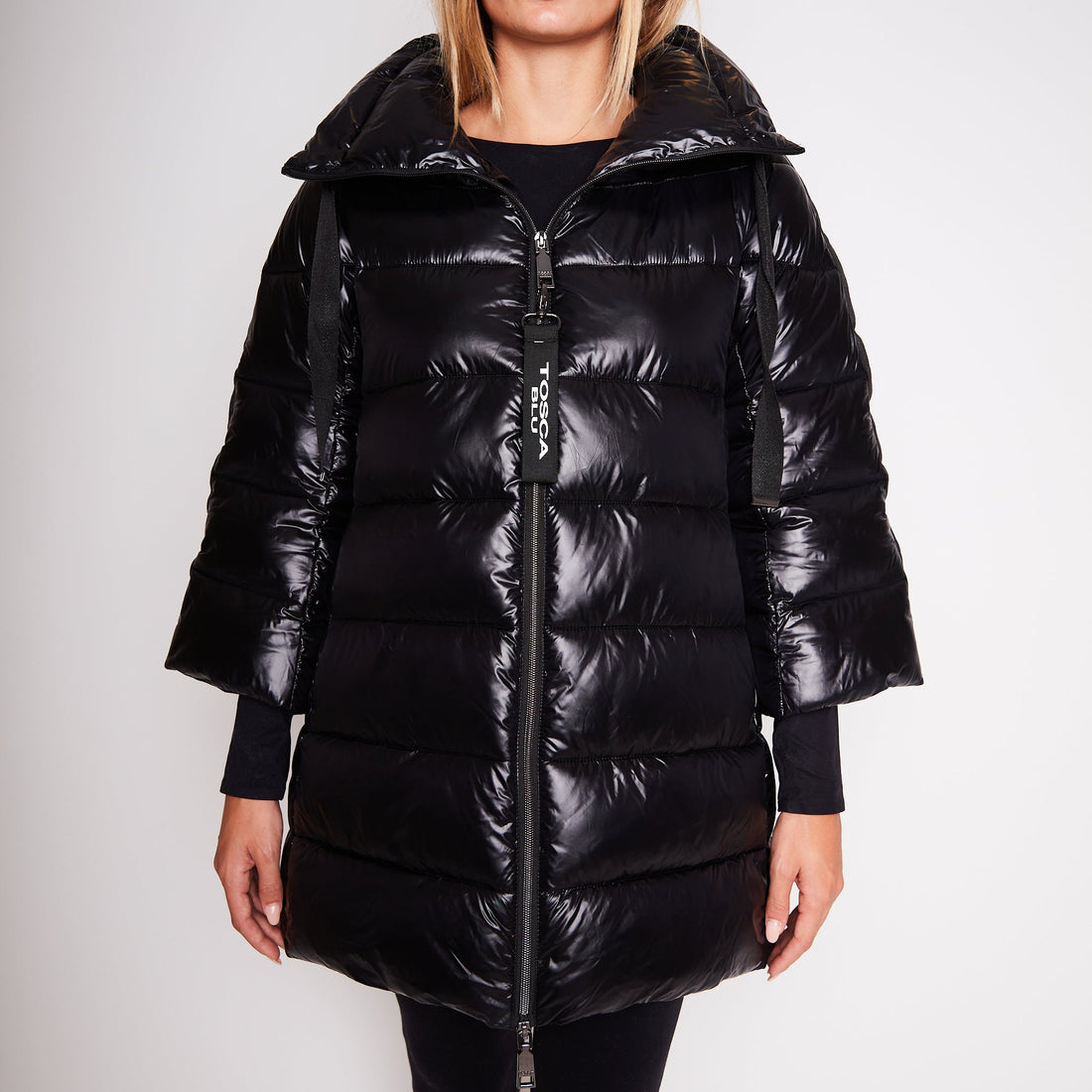 BLACK MEDIUM DOWN JACKET