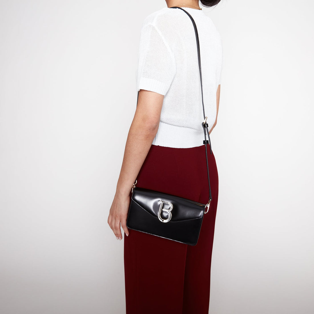 BLACK NEW YORK CLUTCH WITH SHOULDER STRAP